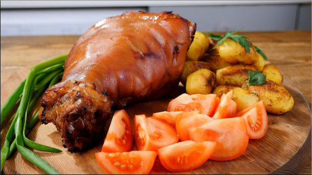 Как приготовить нереально вкусную свиную рульку в духовке?